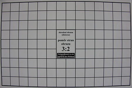 Sigma 17–50 mm 1:2,8 EX DC OS HSM - zkreslení obrazu